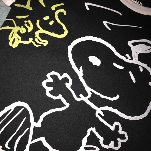 Peanuts Tee - Picture 2 of 3